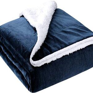 HOMEIDEAS Fleece Sherpa Blanket for Couch(Navy, Throw), Thick Warm Velvety New